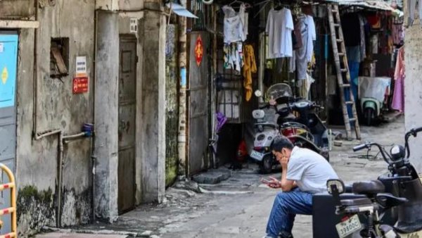 在线炒股配资选择配资 住在车上的深漂程序员